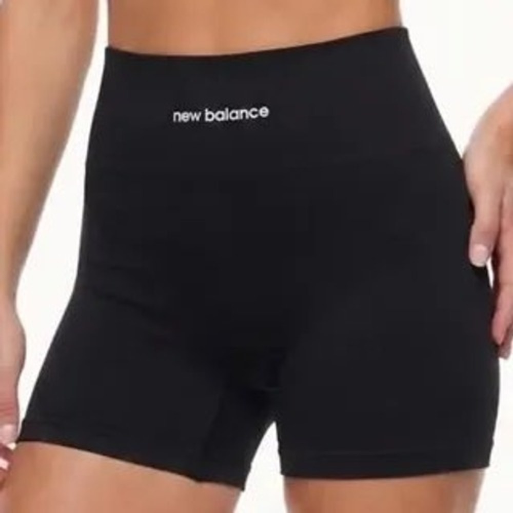 New Balance Womens Nbsleek High Rise 3 Inch Athletic Shorts Black Size M New